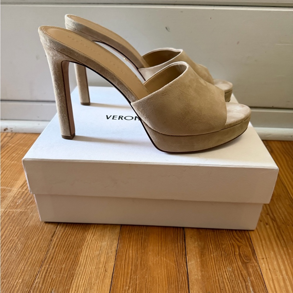Veronica Beard Dali Sand Suede Slide Heels - Beige/Tan